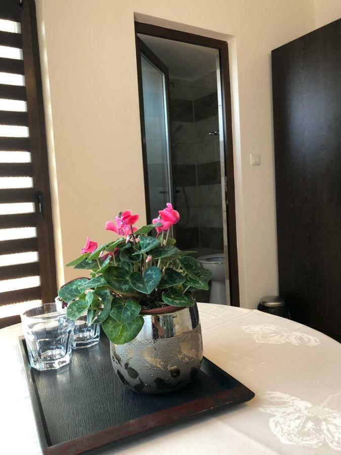 Eden Blue Hotell Costinesti Exteriör bild