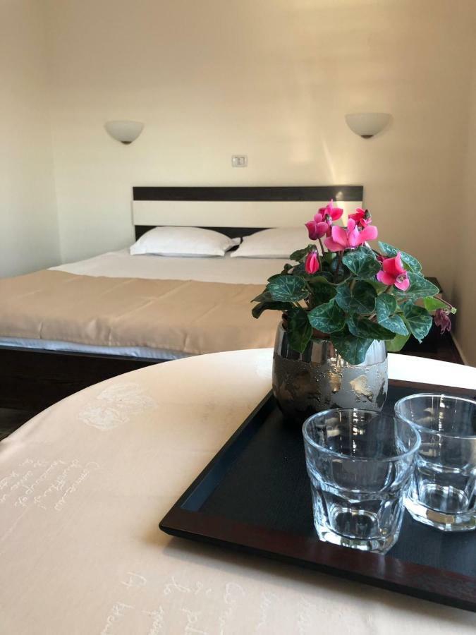 Eden Blue Hotell Costinesti Exteriör bild